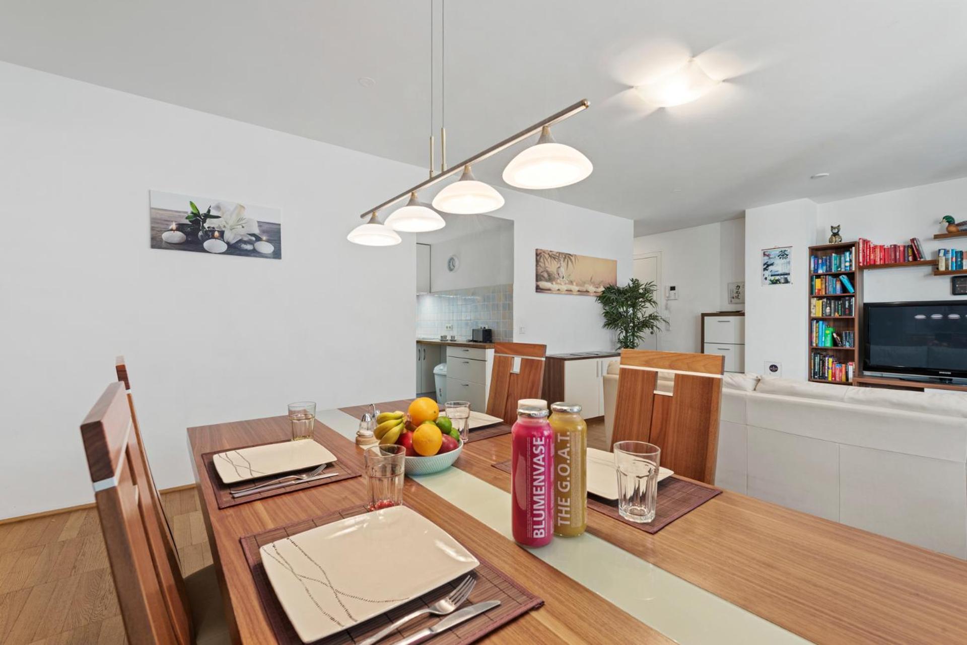 2-zimmer Wohnung, Im Zentrum, Garage, Terrasse Wien