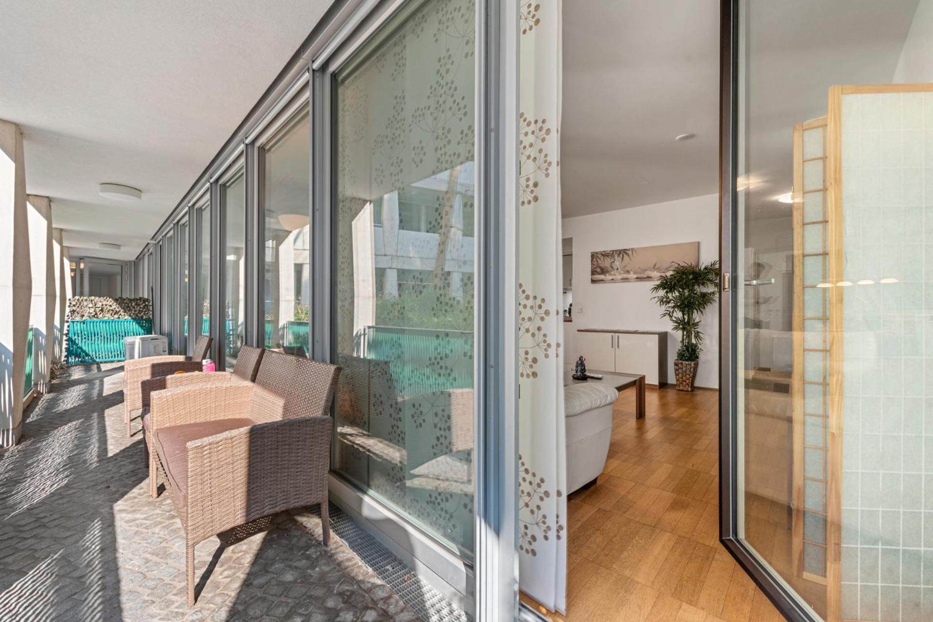 2-zimmer Wohnung, Im Zentrum, Garage, Terrasse Wien